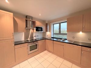 Kitchen- click for photo gallery